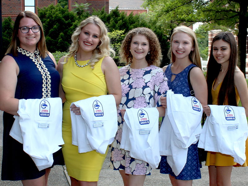 Third-Year Students Participate in Annual Pharmacy White Coat Ceremony